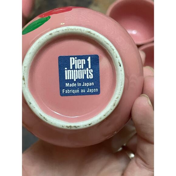 Vintage pink ceramic hand painted tea set with woven handle. - Picture 11 of 11